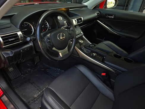 Used 2016 Lexus IS 200t RWD image 10