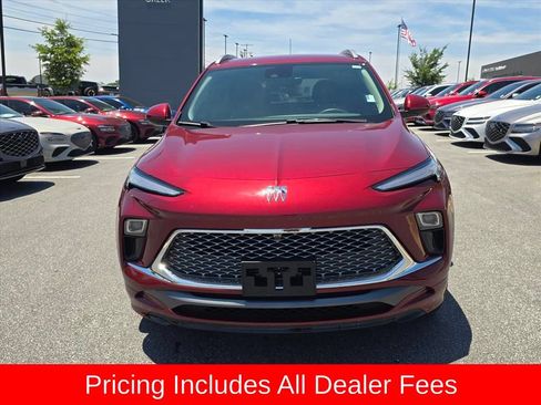 Used 2025 Buick Encore GX Avenir w/ Avenir Technology Package AWD/4WD image 8