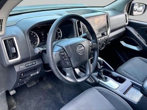 Certified 2025 Nissan Frontier SV RWD image 16