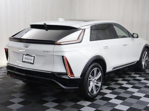 Used 2024 Cadillac Lyriq Tech w/ Driver Assist Package AWD/4WD image 19