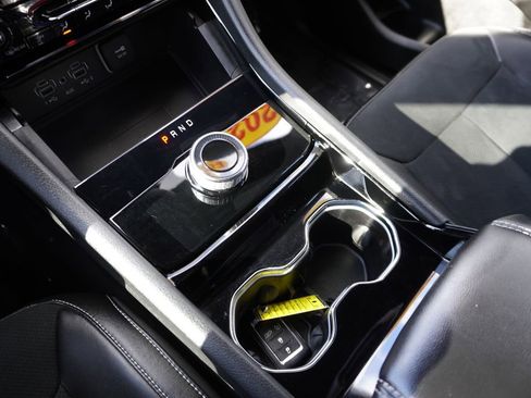 Used 2023 Jeep Grand Cherokee Altitude image 20