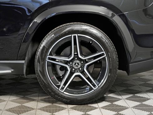 Certified 2026 Mercedes-Benz GLS 450 4MATIC image 10
