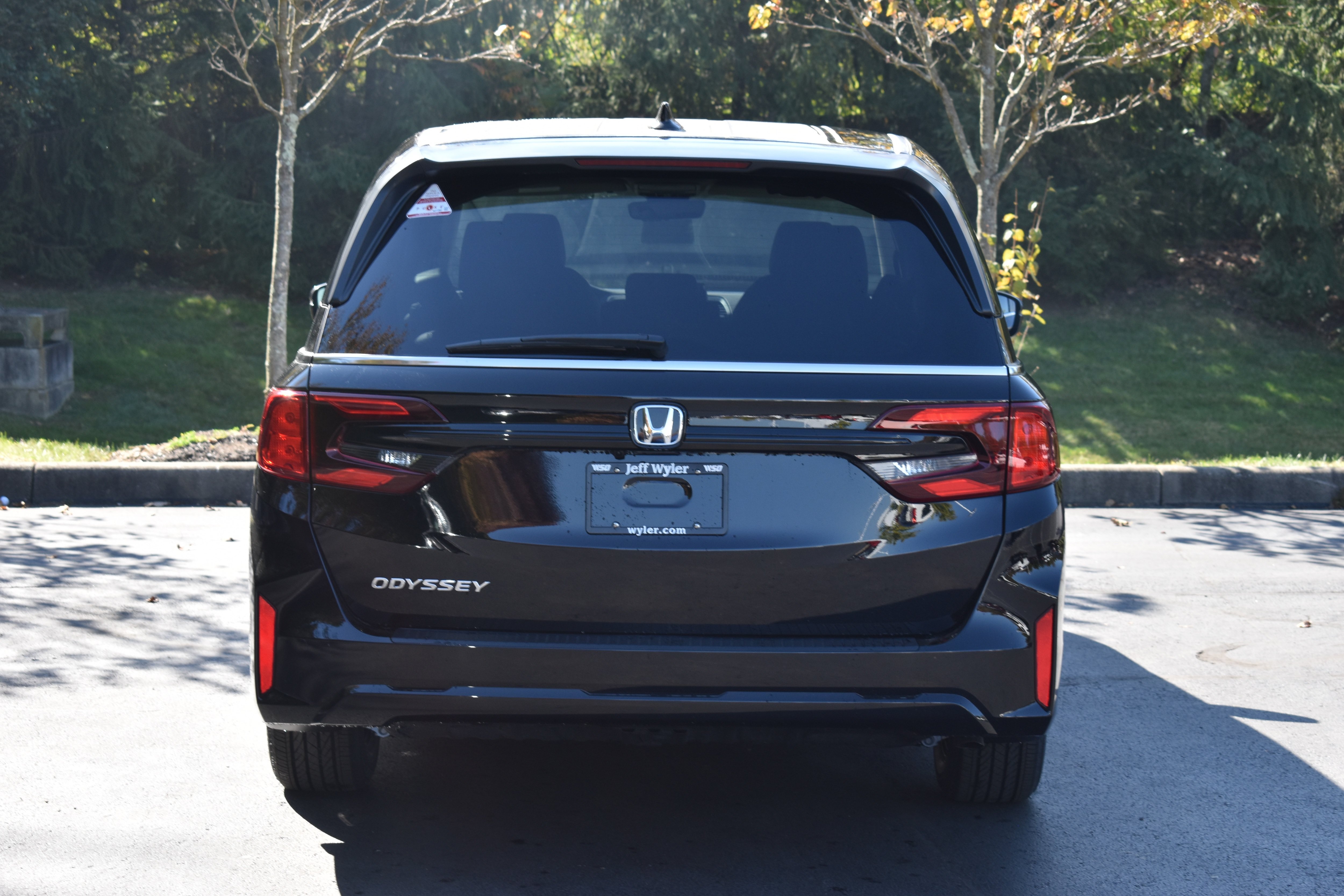 New 2027 Honda Odyssey EX-L image 7