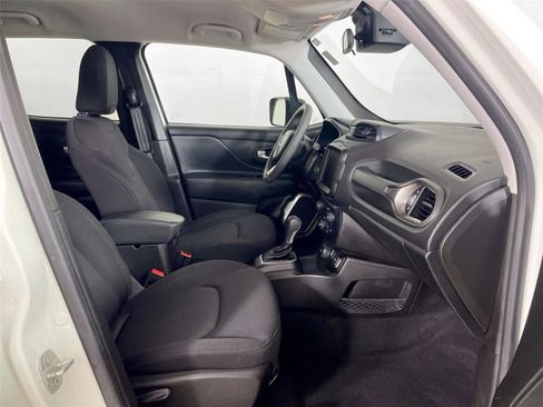 Used 2023 Jeep Renegade Latitude AWD/4WD image 26