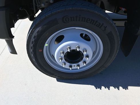 New 2026 Ford F550 2WD Regular Cab Super Duty image 10