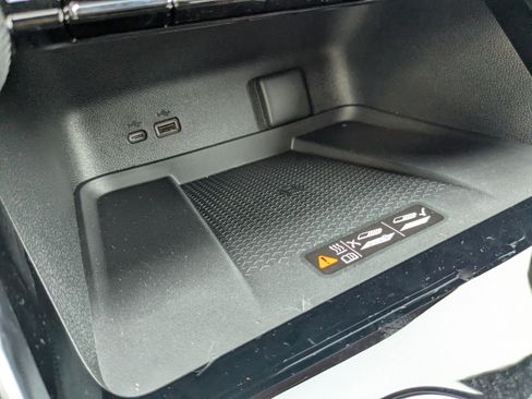 New 2025 Chevrolet Traverse LT w/ Driver Confidence Package image 20