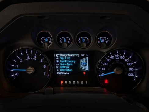Used 2016 Ford F250 XLT w/ XLT Premium Package AWD/4WD image 10
