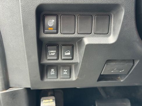 Used 2022 Nissan Frontier PRO-4X w/ Technology Package image 14