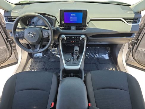 Used 2024 Toyota RAV4 LE AWD/4WD image 9