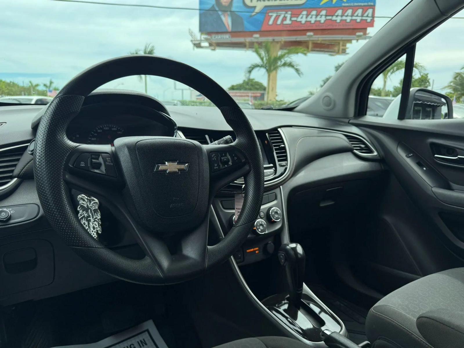 Used 2020 Chevrolet Trax LS w/ Tint and Cruise Package FWD image 15