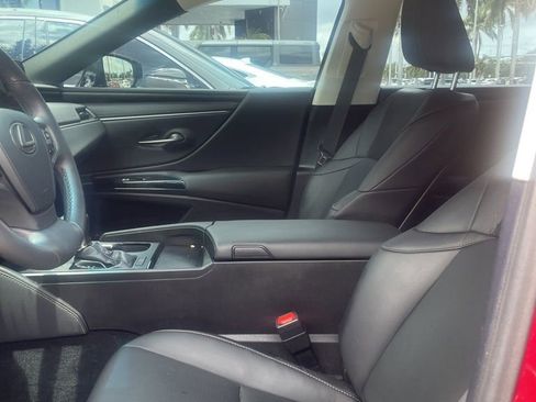 Used 2025 Lexus ES 350 w/ Accessory Package (Z1) FWD image 3