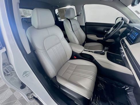 Used 2025 Honda HR-V EX-L image 30