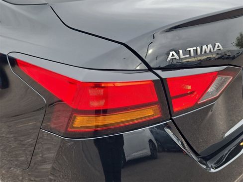 Certified 2025 Nissan Altima 2.5 S image 32