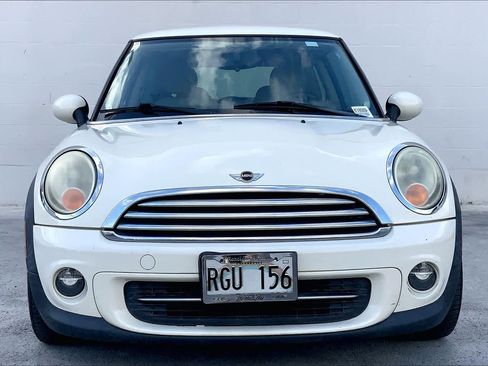 Used 2011 MINI Cooper Hardtop image 7