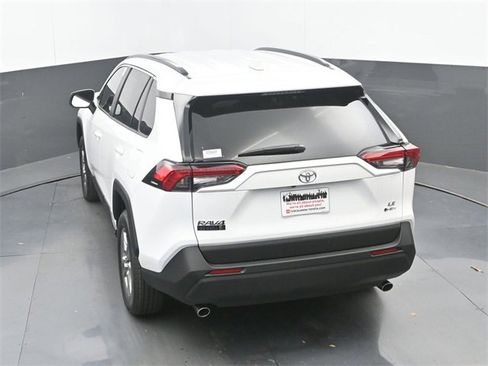 Used 2025 Toyota RAV4 LE image 29