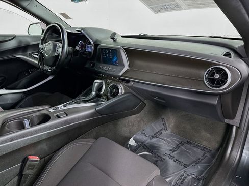 Used 2016 Chevrolet Camaro LT RWD image 27