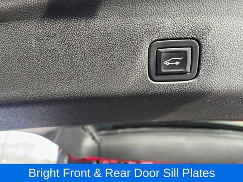 Used 2021 Chevrolet Tahoe Z71 w/ Z71 Signature Package image 38