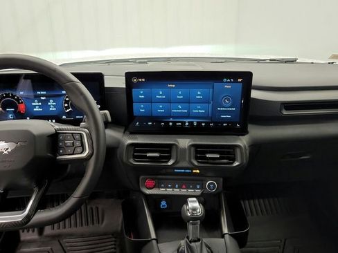 Used 2025 Ford Mustang GT RWD image 24