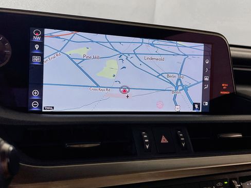 Used 2019 Lexus ES 350 w/ Accessory Package 2 FWD image 13