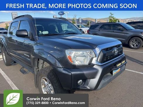 Used 2015 Toyota Tacoma 4x4 Double Cab w/ TRD Off-Road Package image 1