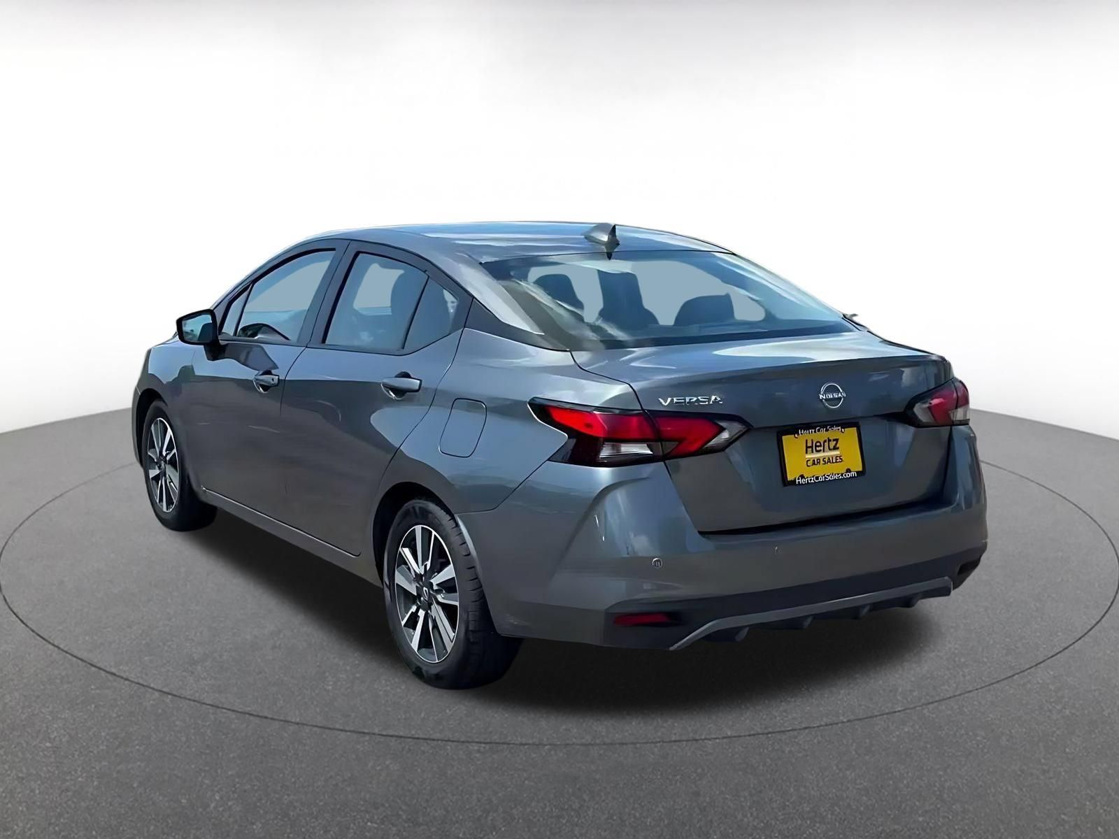 Used 2025 Nissan Versa SV FWD image 10