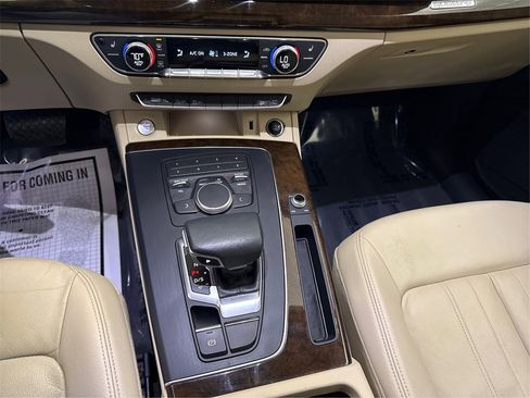Used 2019 Audi Q5 2.0T Premium w/ Convenience Package image 32