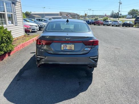 Used 2021 Kia Forte LXS FWD image 6