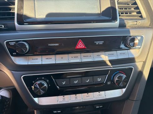 Used 2018 Hyundai Sonata SE image 16