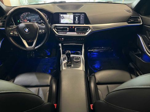 Used 2022 BMW 330i xDrive Sedan w/ Driving Assistance Package image 10