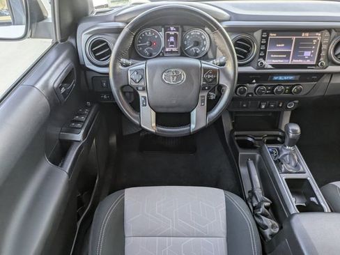 Used 2023 Toyota Tacoma TRD Sport image 12