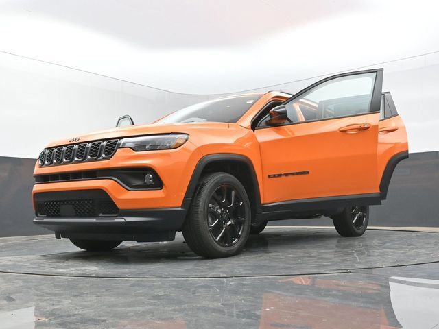Used 2026 Jeep Compass Latitude AWD/4WD image 58