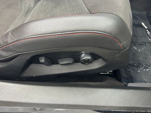 Used 2023 Chevrolet Corvette Z06 RWD image 31