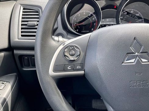 Used 2020 Mitsubishi Outlander Sport ES AWD/4WD image 16
