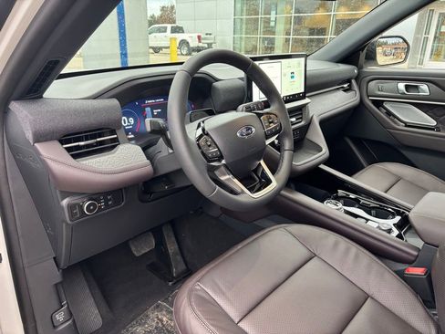 New 2026 Ford Explorer Platinum w/ LUX Leather Package AWD/4WD image 20