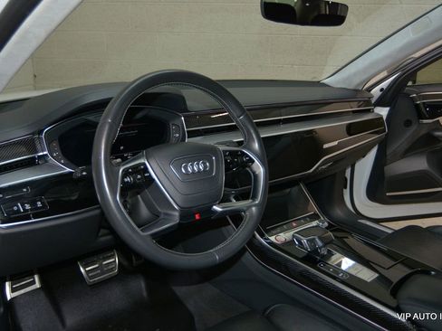 Used 2020 Audi S8 L w/ S8 Executive Package image 11