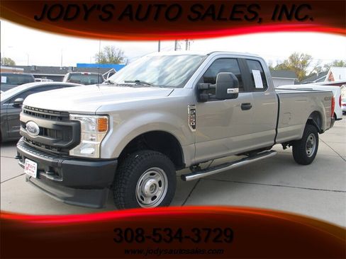 Used 2022 Ford F250 XL w/ Power Equipment Group image 27