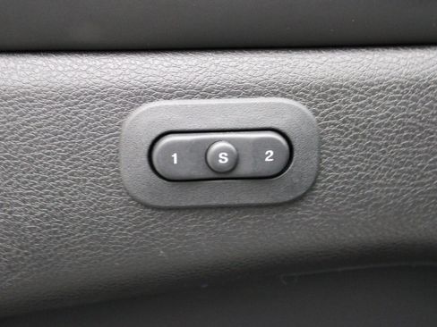 Used 2015 Jeep Grand Cherokee Overland image 18