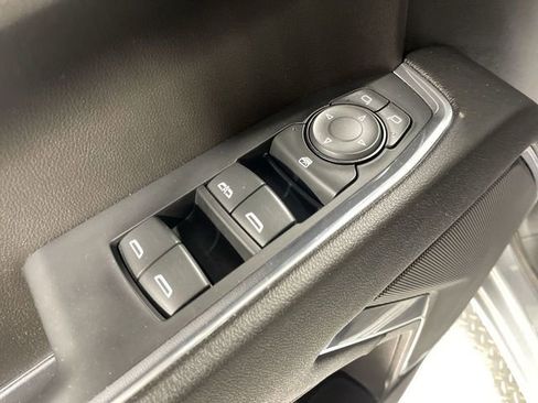 Used 2023 Chevrolet Silverado 1500 LT image 13