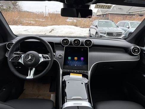 New 2026 Mercedes-Benz GLC 300 4MATIC image 11