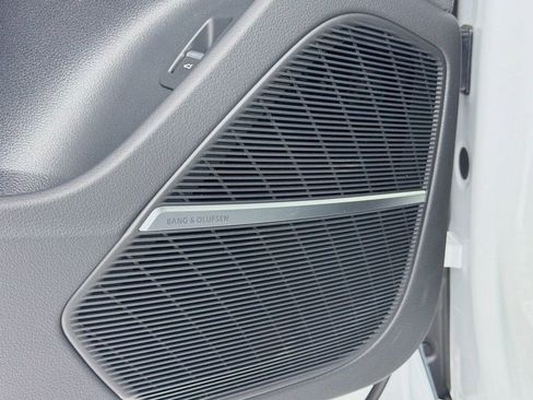 Certified 2025 Audi RS Q8 performance image 20