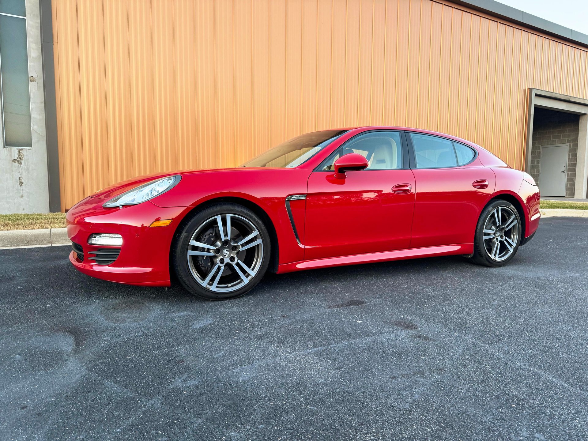 Used 2013 Porsche Panamera image 14