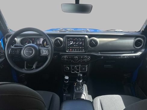 Certified 2023 Jeep Wrangler Unlimited w/ Cold Weather Group AWD/4WD image 18