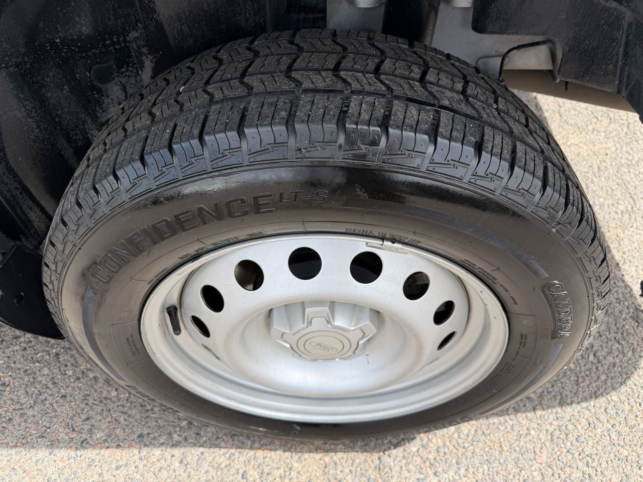 Used 2022 Ford Maverick XL FWD image 32