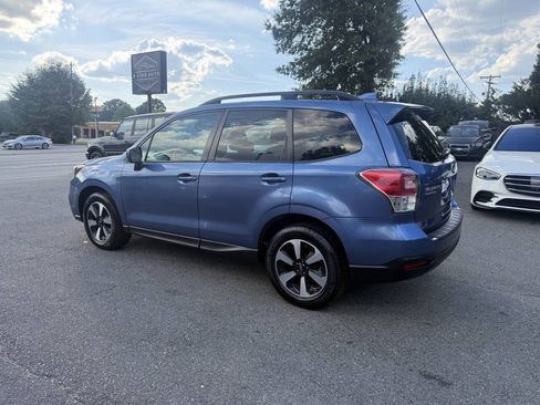 Used 2017 Subaru Forester 2.5i Premium AWD/4WD image 7
