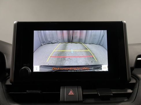 Used 2025 Toyota RAV4 XLE FWD image 26