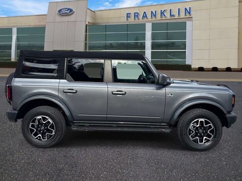 Used 2023 Ford Bronco Outer Banks AWD/4WD image 8