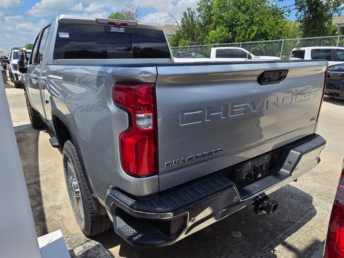Used 2020 Chevrolet Silverado 2500 LTZ w/ LTZ Texas Edition AWD/4WD image 6