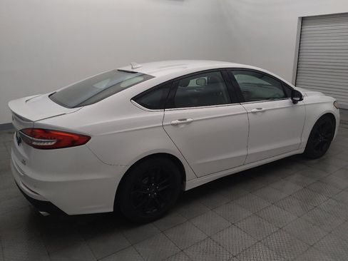Used 2019 Ford Fusion SE w/ Equipment Group 151A FWD image 10