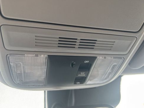 Used 2021 Honda Pilot EX image 30