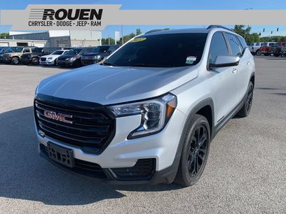 Used 2022 GMC Terrain SLE w/ Driver Convenience Package